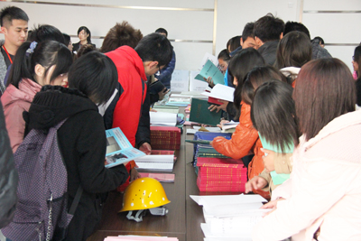 學院舉辦2012年暑期實習成果展
