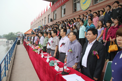 2012級新生軍訓(xùn)結(jié)營式暨開學(xué)典禮順利舉行