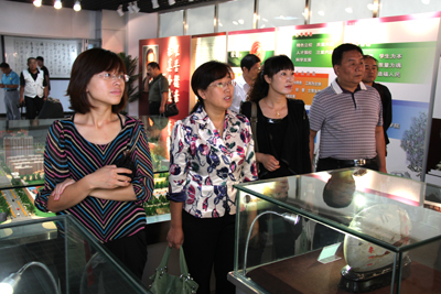2012年保定市科協寶石學術交流暨優秀論文頒獎大會在我院舉行