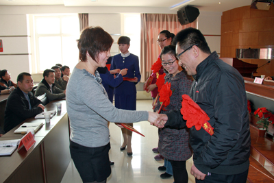 賀陽(yáng)公司舉行2011年度先進(jìn)單位、先進(jìn)個(gè)人表彰大會(huì)