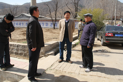 我院地科系邊慶年教授應保定淶水縣扶貧辦邀請前往宋各莊鄉悟空寺村勘測找水