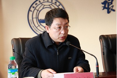 我院隆重召開2011屆畢業生就業工作總結表彰暨2012屆畢業生就業目標責任書簽約大會