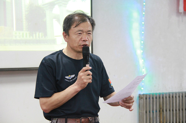 習軍人素質  展時代風采
