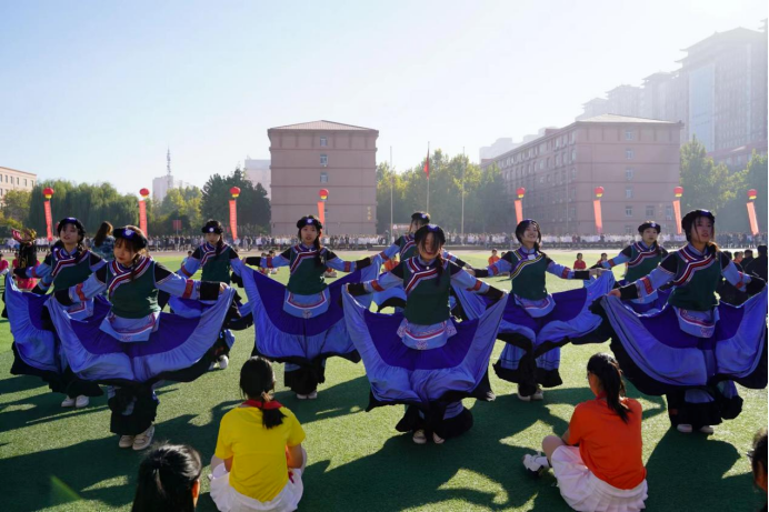 一起動(dòng)感青春！保定理工學(xué)院2023年秋季運(yùn)動(dòng)會(huì)圓滿閉幕