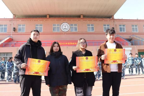 保定理工學院||管理學院||力拔山河，“繩”采飛揚——管理學院舉行2023年秋季拔河比賽