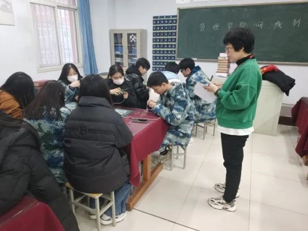 保定理工學院||管理學院||我院舉辦網線制作比賽