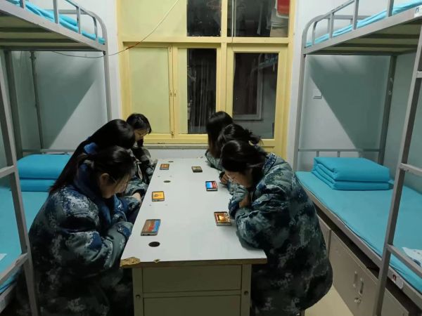 保定理工學院||管理學院||學習榜樣精神，爭做先鋒模范