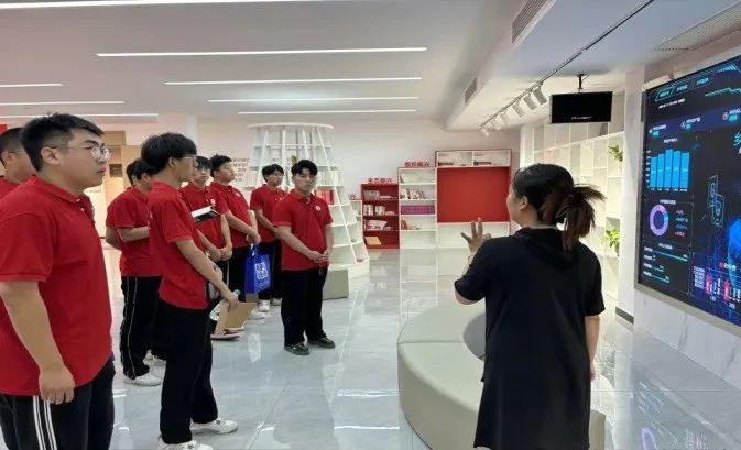 社會實踐（十六）勇?lián)鷷r代使命，助力興村振興——保定理工學院經(jīng)濟學院“三下鄉(xiāng)”社會實踐