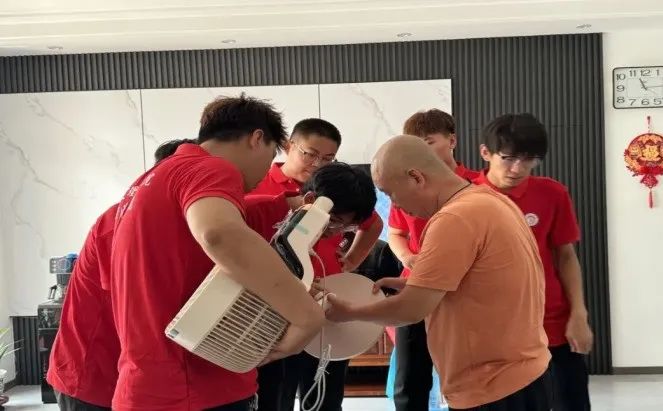 社會實踐（十六）勇?lián)鷷r代使命，助力興村振興——保定理工學院經(jīng)濟學院“三下鄉(xiāng)”社會實踐