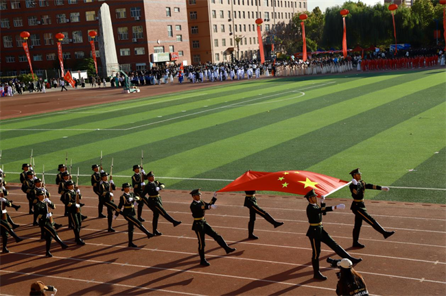 弘揚(yáng)保理精神，展現(xiàn)青春風(fēng)采 ----我校舉辦2024年秋季運(yùn)動(dòng)會(huì)