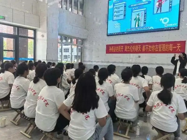 保定理工學院|管理學院|青春筑防線，共筑無邪夢