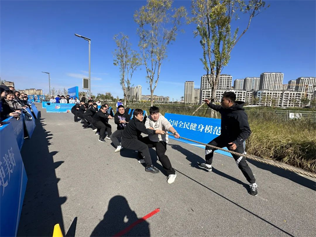 體育讓城市更美好，拼搏中學(xué)子逞英豪      ——我校代表隊喜獲2024保定市大眾拔河比賽（高校組）優(yōu)秀組織獎