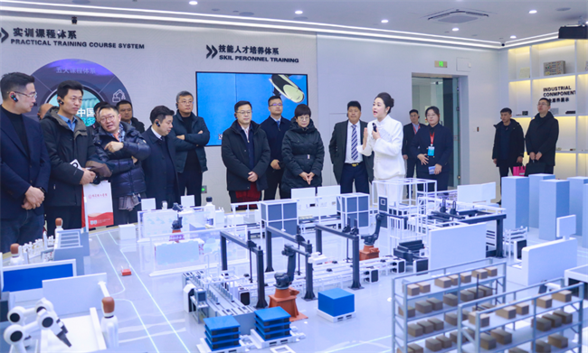 產(chǎn)教融合育英才  校企協(xié)同譜新篇——保定理工學(xué)院2025年校企合作高質(zhì)量發(fā)展大會綜述