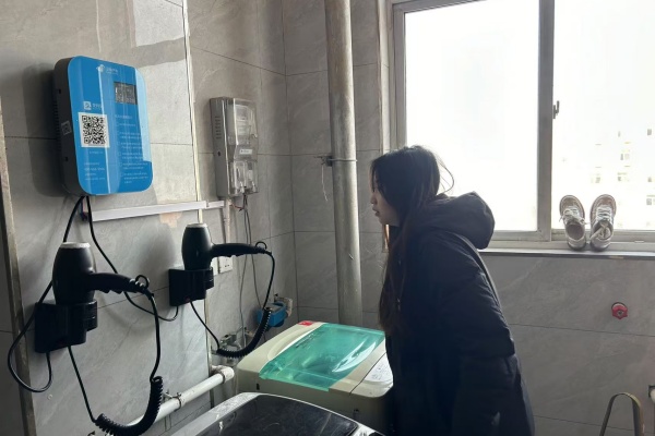 輔導員在行動：全面排查隱患，守護學生安全