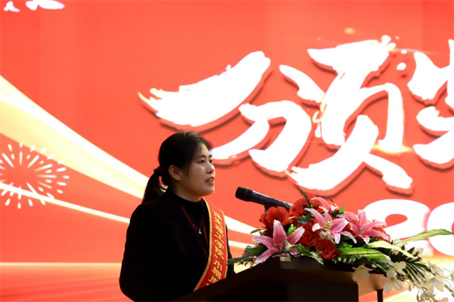 巾幗建功展芳華 杏壇筑夢育桃李——保定理工學院“巾幗崗位建功”標兵、先進個人頒獎典禮圓滿舉行