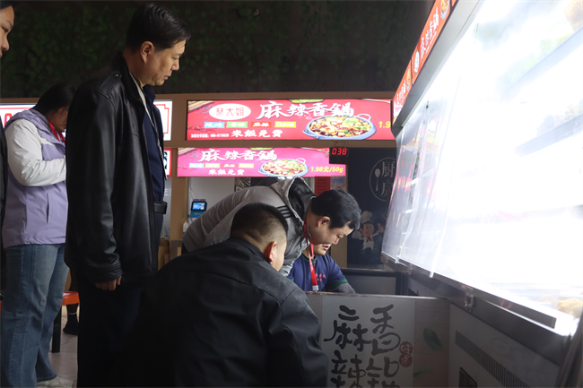 夯實(shí)安全根基 護(hù)航校園安寧——保定理工學(xué)院開展校園安全隱患大檢查