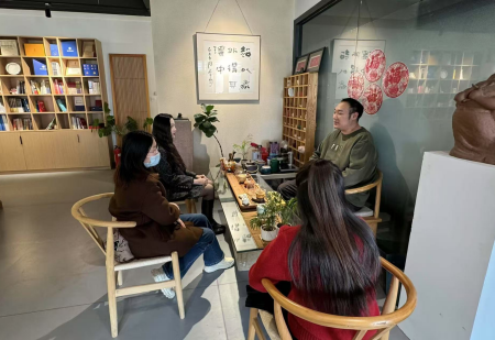 校企共融 賦能人才 ——保定理工學院藝術學院赴河北豆芽品牌策劃有限公司調研