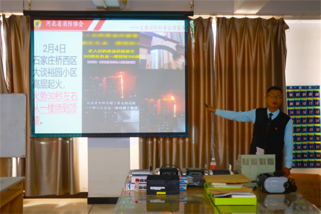 火災無情，預防先行 保定理工學院開展實驗室消防安全專題培訓暨消防應急演練
