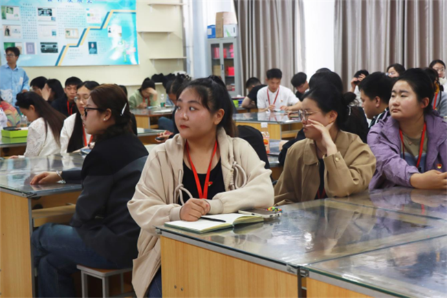 火災無情，預防先行 保定理工學院開展實驗室消防安全專題培訓暨消防應急演練