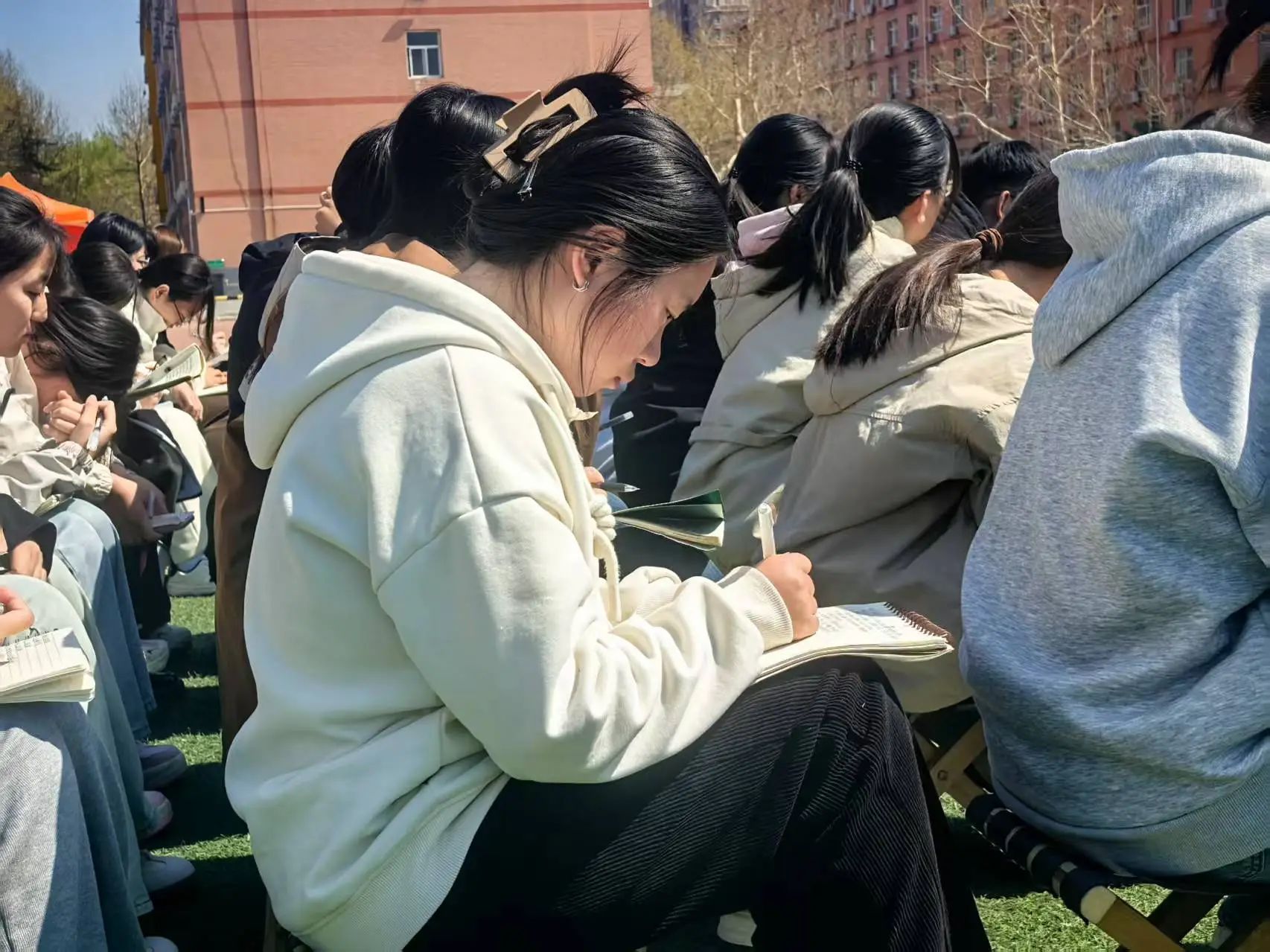 賦能學(xué)生成長，引航青春風(fēng)華