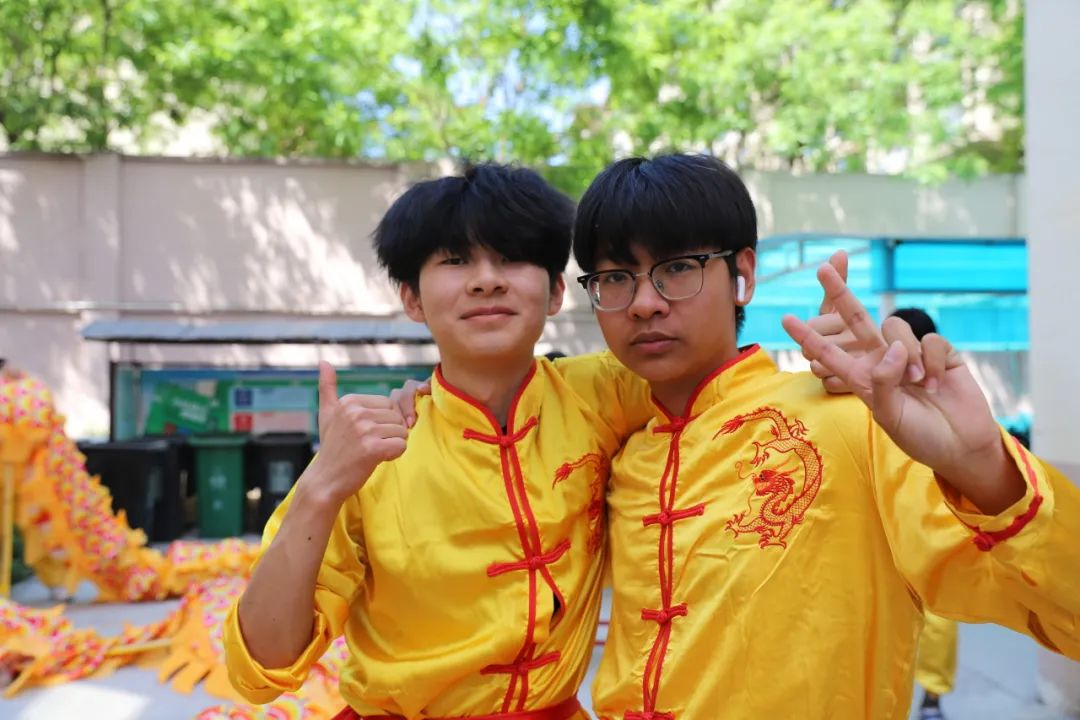 龍舞翩躚潤童心，美育芳華育幼苗