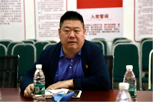 聚焦評估謀發(fā)展 錨定教學(xué)育人才——黨委書記赴會(huì)計(jì)學(xué)院黨總支座談會(huì)