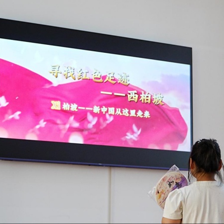 “家校藝站，共赴新程”藝術(shù)學院2025屆畢業(yè)典禮暨家長接待日圓滿舉行