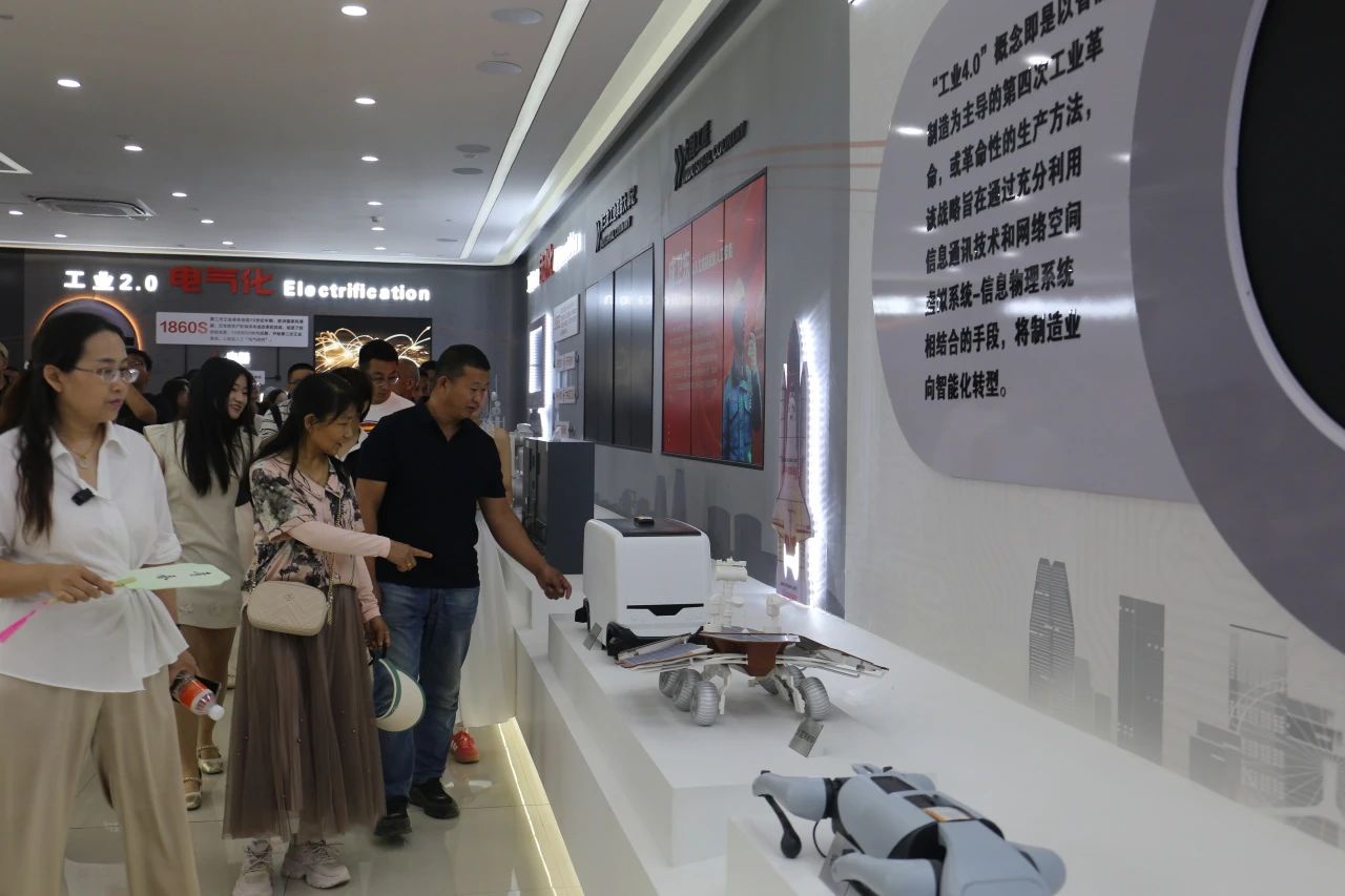 保定理工學(xué)院‖教育學(xué)院‖遇見未來，共育花開—2025屆教育學(xué)院家長接待日圓滿完成