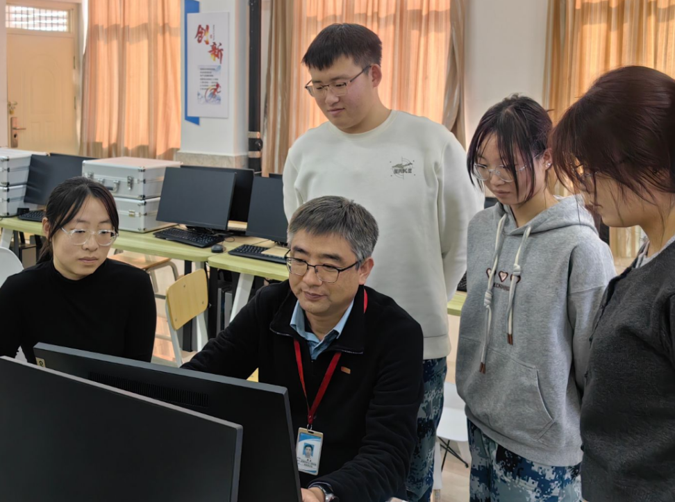 喜報|我校省級教學名師+1！冀松教授獲評2025年度河北省本科教學名師