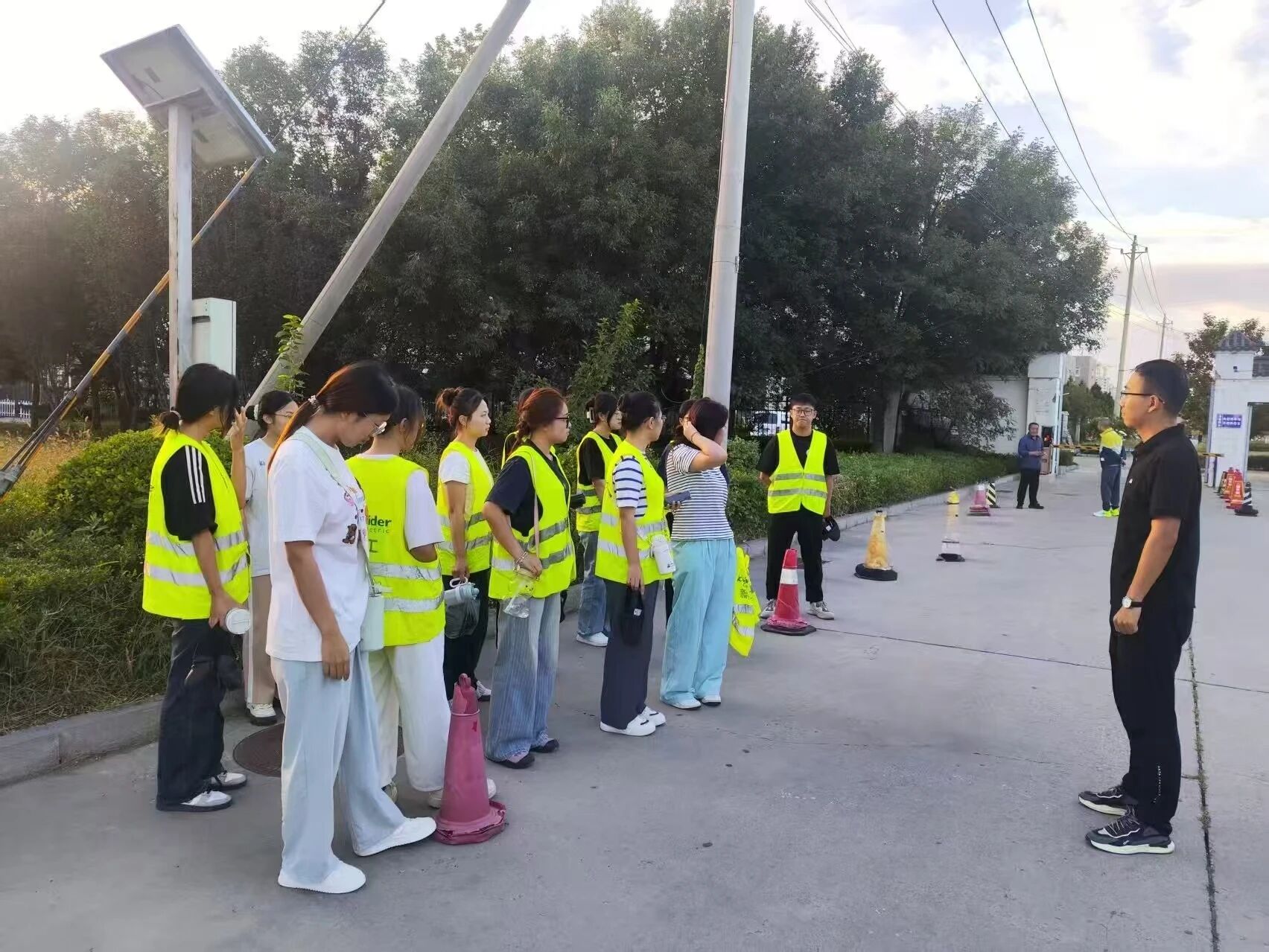 我院 22 級電子專業學子赴北京實習：校企協同筑平臺，實踐賦能育人才