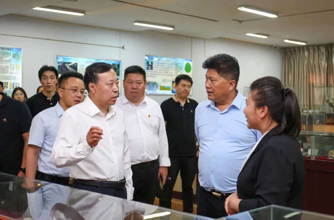 周愛武到保定理工學院調研
