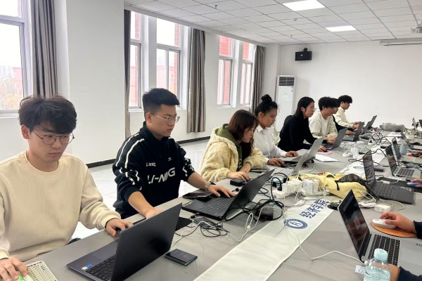保定理工學院圓滿承辦2025年河北省高校會計技能大賽金融科技賽項