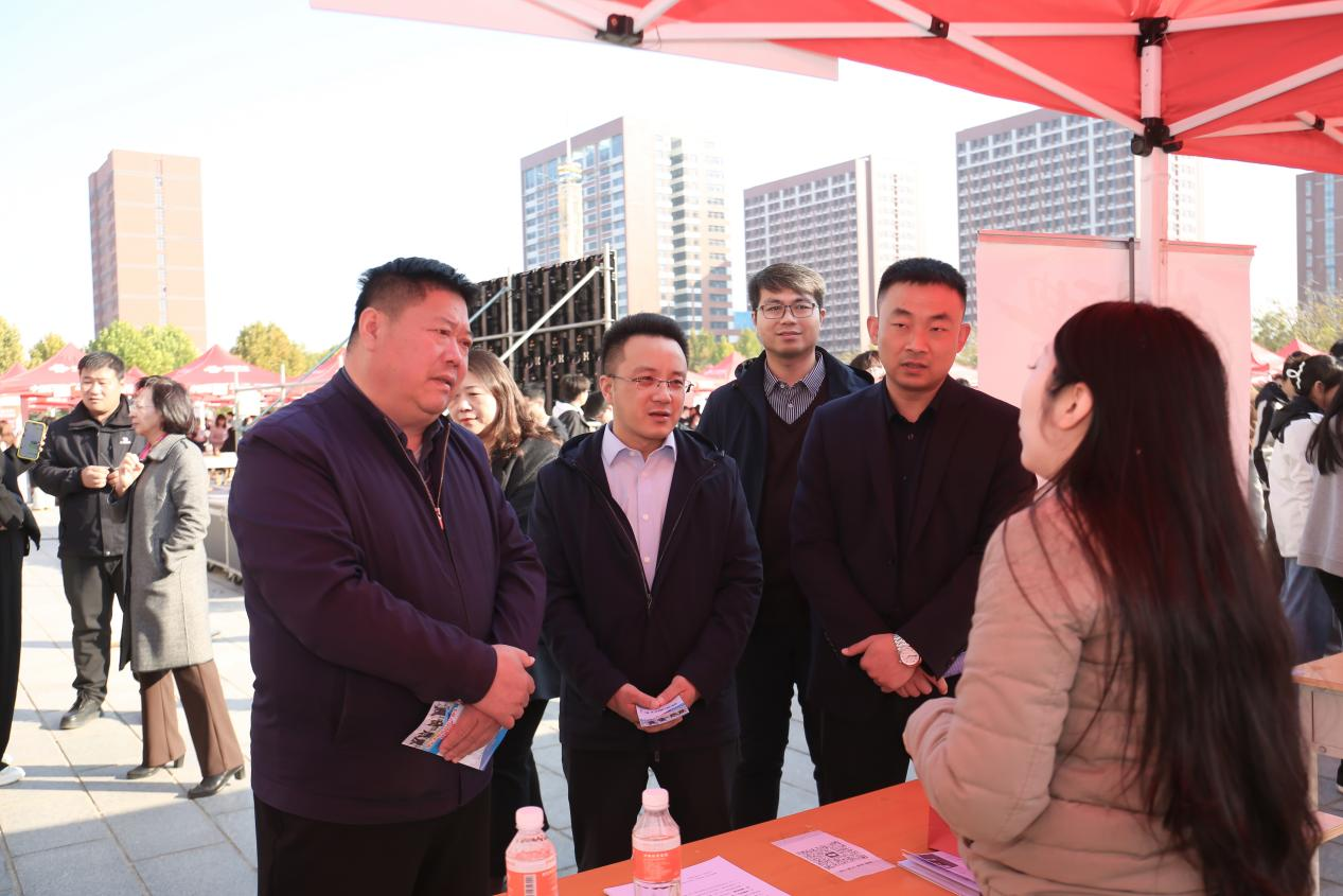 雙秩芳華，逐夢金秋——保定理工學(xué)院舉辦2026屆畢業(yè)生秋季線下雙選會(huì)