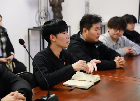 “藝”起攜手，共繪新篇：保定理工學院藝術學院與保定市美術館合作洽談順利推進