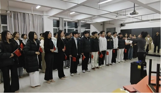 青春逐光踏歌行，紅心向黨頌華章——會計學院“一二·九”大合唱比賽榮膺二等獎