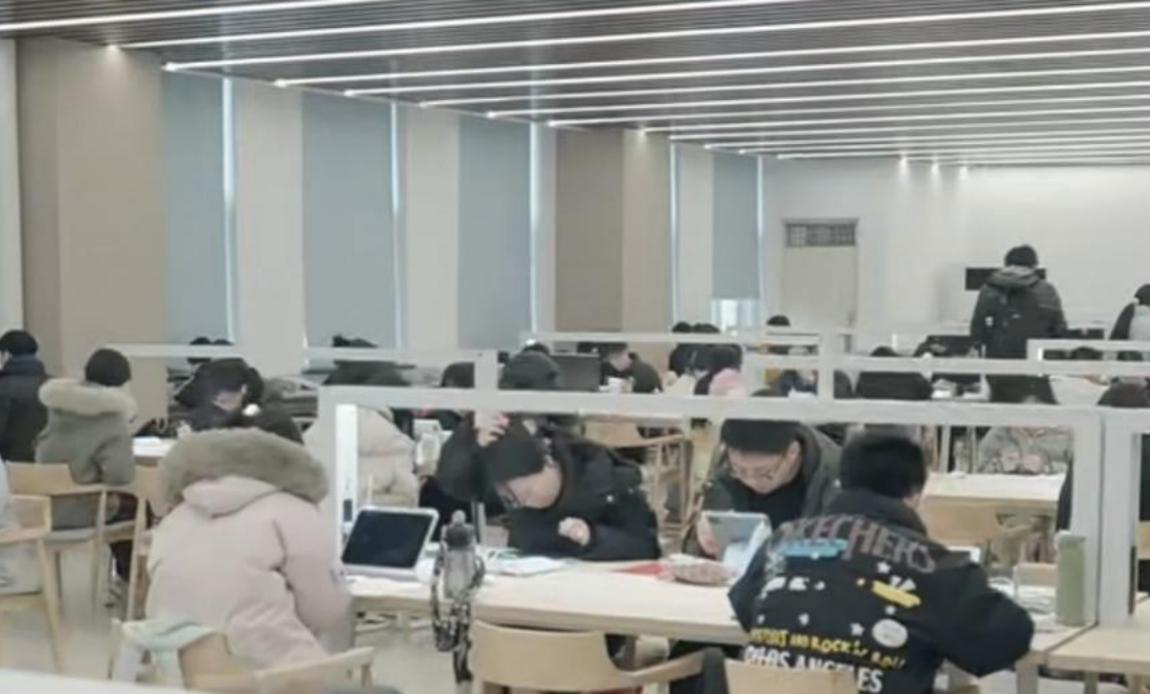 迎戰期末，執筆為劍，不負韶華