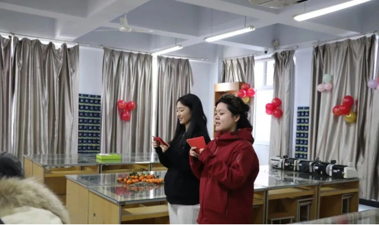 賡續(xù)初心啟新程 凝心聚力譜華章——會計學(xué)院教職工元旦聯(lián)歡會