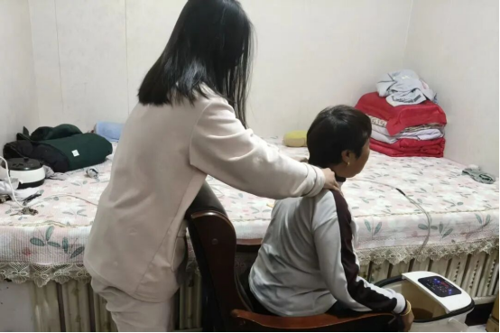 以孝潤(rùn)心 以育鑄行——讓孝老愛(ài)親扎根養(yǎng)成教育沃土