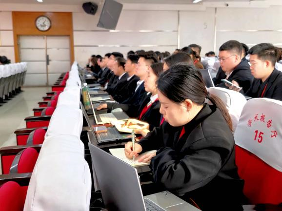 學工動態(tài)Ι保定理工學院召開2026年春季學期第一周學生工作培訓會