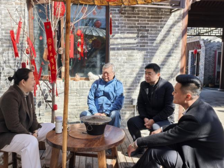 校地攜手共交流 協同育人促發展 ——保定理工學院藝術學院與保定文發集團 探討合作新路徑