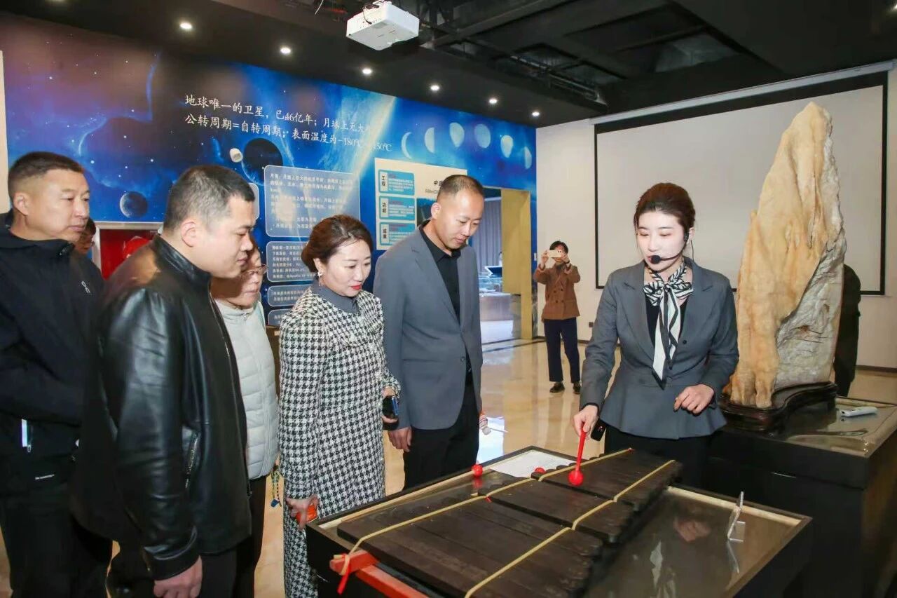 校會(huì)企協(xié)同聚力 賦能地方公益——管理科學(xué)與工程學(xué)院當(dāng)選蓮池區(qū)公益服務(wù)發(fā)展促進(jìn)會(huì)副會(huì)長(zhǎng)單位