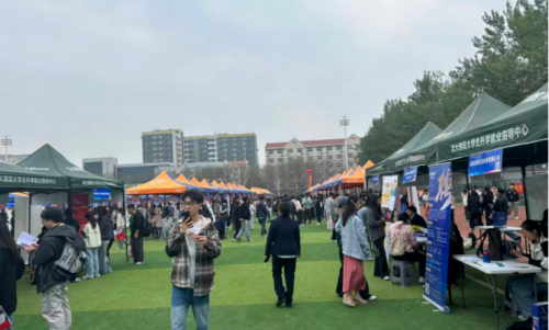 訪企拓崗促就業(yè)，精準(zhǔn)對接啟新程