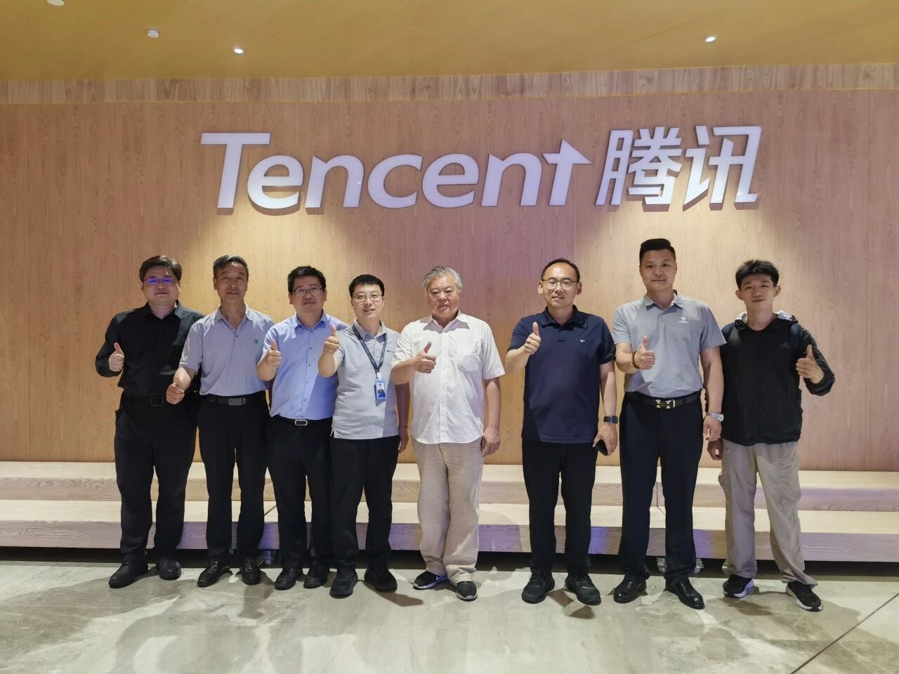 【校企協同】走訪騰訊總部 共筑智教新局——保定理工學院藝術學院深化AI賦能教學與就業合作
