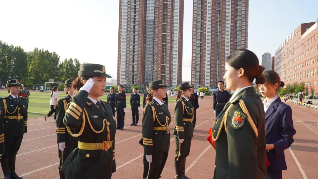 薪火相傳 接續(xù)榮光——保定理工學(xué)院第十九屆國旗護衛(wèi)隊退役大會圓滿舉行