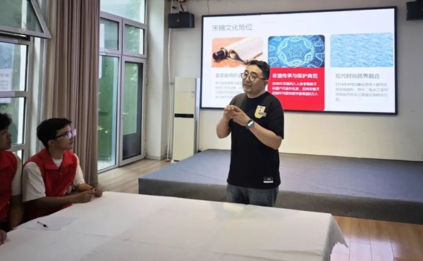 非遺浸潤研學路 知行篤行促成長——保定理工學院管理科學與工程學院非遺研學實踐賦能學風建設 管理學院宣傳部 緣系管理情