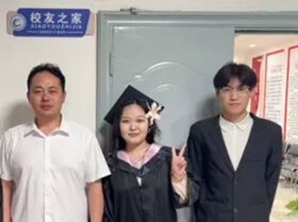 溫情歡送畢業學子 定格最美青春瞬間