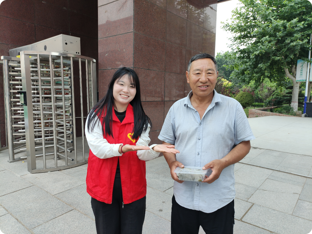 端午公益行，勞動育青年——保定理工青年志愿者以粽為禮，致敬城市一線勞動者