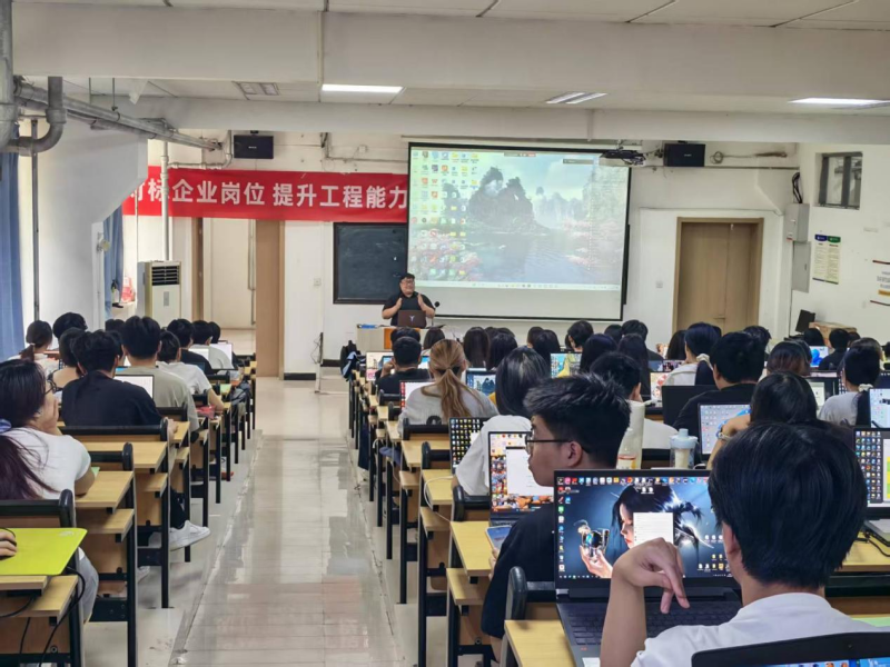 【校企協(xié)同  實戰(zhàn)育人】 產(chǎn)教融合促實踐，知行合一育人才—— 我院物聯(lián)網(wǎng)工程專業(yè)學(xué)子赴京開展嵌入式系統(tǒng)專項實訓(xùn)