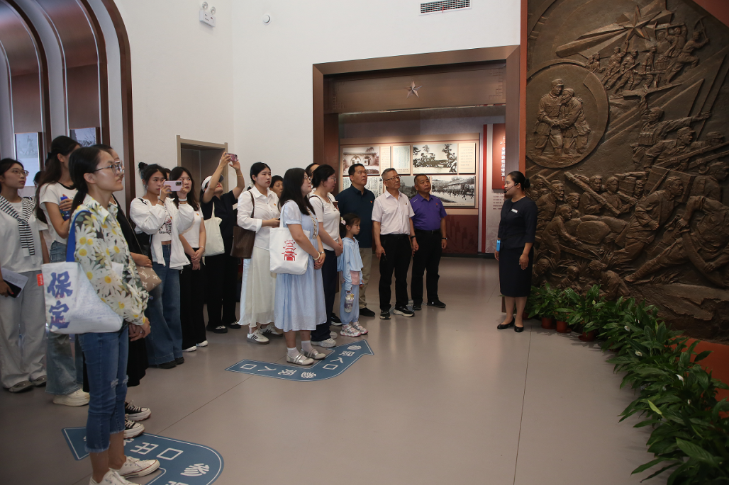 校地協(xié)同激活紅色資源 行走思政賡續(xù)狼牙風骨——保定理工學院赴狼牙山五勇士陳列館開展“行走的思政課”實踐研學活動