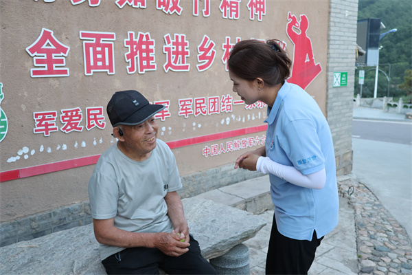 尋訪黨員憶崢嶸歲月，汲取力量踐青春擔當——康復醫學院學子赴顧家臺開展三下鄉暑假社會實踐活動